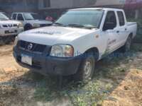 Nissan NP300 2014  20230621_152158769_iOS