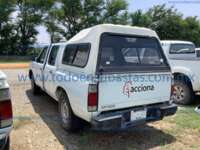 Nissan NP300 2014  20230620_172436896_iOS