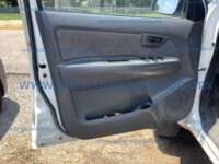 Toyota Hilux 2014  20230620_191047112_iOS