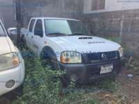 Nissan NP300 2013  20230621_151743512_iOS