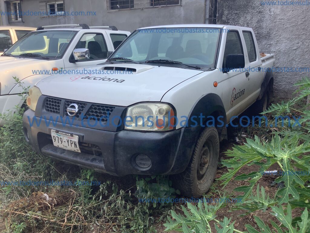 Nissan NP300 2013  20230621_151736685_iOS