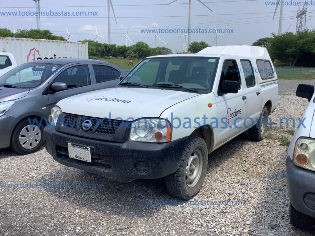 Nissan NP300 2014  20230620_193803504_iOS