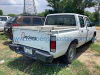 Nissan NP300 2014  20230620_175503376_iOS