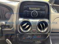Nissan NP300 2014  20230620_175550069_iOS