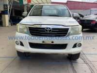 Toyota Hilux 2014  IMG_9585