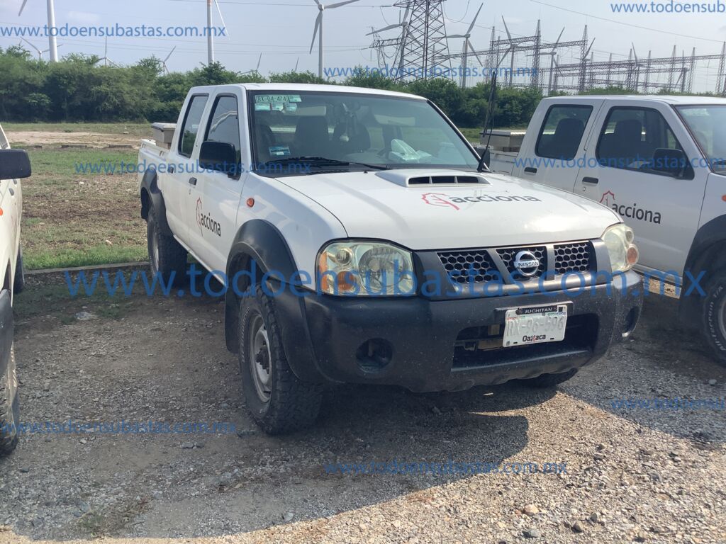 Nissan NP300 2014  20230620_214717735_iOS