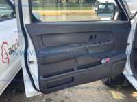 Nissan NP300 2014  20230620_214809734_iOS