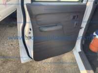 Nissan NP300 2014  20230620_215051925_iOS