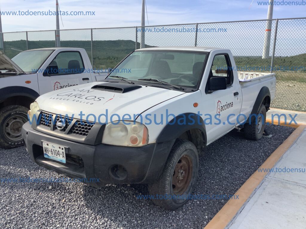 Nissan NP300 Pick Up 2011 2p L4/2.5/T Diesel 4X4 A/A 2011 Nissan NP300 Pick Up Ingreso Exteriores 0