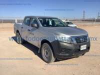 Nissan NP300 Doble Cabina 2016 4p SE L4/2.5 Man A/A Paq. Seg.     A696916D-42E5-4EFE-AAE4-17638A1BCADF