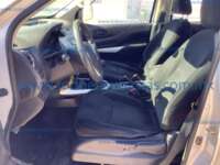 Nissan NP300 Doble Cabina 2016 4p SE L4/2.5 Man A/A Paq. Seg.     F17B8A72-D8CD-4556-AE10-AB9100D2E70E