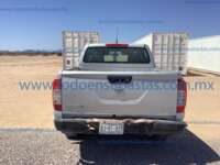 Nissan NP300 Doble Cabina 2016 4p SE L4/2.5 Man A/A Paq. Seg.     71EA854F-830C-4AE9-AA2E-68D16BBAEF2A