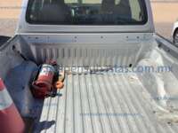 Nissan NP300 Doble Cabina 2016 4p SE L4/2.5 Man A/A Paq. Seg.     72DA7433-54F1-4EEE-83A8-B07A8C6210A4