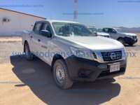 Nissan NP300 Doble Cabina 2016 4p SE L4/2.5 Man A/A Paq. Seg.     4E08FD8B-EDCD-472F-8B9D-7809DCC727B7