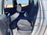 Nissan NP300 Doble Cabina 2016 4p SE L4/2.5 Man A/A Paq. Seg.     C293C3EA-4397-4B11-97FC-2F1845DEB824