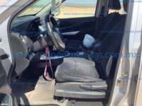 Nissan NP300 Doble Cabina 2016 4p SE L4/2.5 Man A/A Paq. Seg.     C906DCE3-52E8-4AA1-9E28-A470F6C20D6D