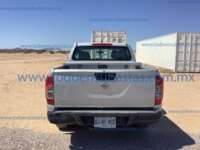 Nissan NP300 Doble Cabina 2016 4p SE L4/2.5 Man A/A Paq. Seg.     62884E2E-3AFD-4721-B27C-02FA6D3B3C4C