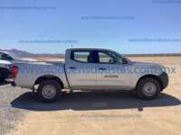 Nissan NP300 Doble Cabina 2016 4p SE L4/2.5 Man A/A Paq. Seg.     B67C275A-F0CF-4A0D-A06B-0E38B1BC9CAF