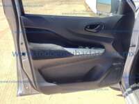 Nissan NP300 Doble Cabina 2016 4p SE L4/2.5 Man A/A Paq. Seg.     9CD536A7-594B-4679-9DB2-8111D112E495