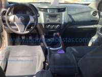 Nissan NP300 Doble Cabina 2016 4p SE L4/2.5 Man A/A Paq. Seg.     4D9659B0-EA49-439E-AE67-CB4CA32C3A9E
