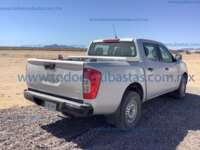 Nissan NP300 Doble Cabina 2016 4p SE L4/2.5 Man A/A Paq. Seg.     7D050668-523B-4DCB-BB67-225A5D137AEE