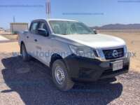 Nissan NP300 Doble Cabina 2016 4p SE L4/2.5 Man A/A Paq. Seg.     32500EFF-9993-46C7-A36B-94C2A27B7A7F