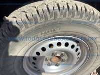 Nissan NP300 Doble Cabina 2016 4p SE L4/2.5 Man A/A Paq. Seg.     2016 Nissan NP300 Doble Cabina Ingreso Llantas 10