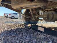 Nissan NP300 Doble Cabina 2016 4p SE L4/2.5 Man A/A Paq. Seg.     140AE657-CE98-4674-BC55-C9A664E5C236