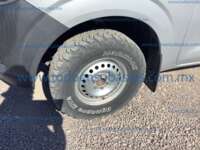 Nissan NP300 Doble Cabina 2016 4p SE L4/2.5 Man A/A Paq. Seg.     2016 Nissan NP300 Doble Cabina Ingreso Llantas 9