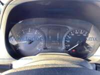 Nissan NP300 Doble Cabina 2016 4p SE L4/2.5 Man A/A Paq. Seg.     9D98E83F-0F8D-467E-8D24-52DFD84C9AD4