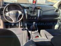 Nissan NP300 Doble Cabina 2016 4p SE L4/2.5 Man A/A Paq. Seg.     B36D99AB-F4E7-47C4-99DC-4A149313FDE8