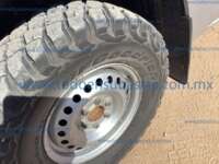 Nissan NP300 Doble Cabina 2016 4p SE L4/2.5 Man A/A Paq. Seg.     2016 Nissan NP300 Doble Cabina Ingreso Llantas 10