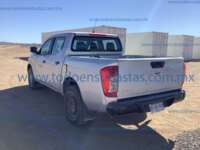 Nissan NP300 Doble Cabina 2016 4p SE L4/2.5 Man A/A Paq. Seg.     5CAFA966-116D-4F22-BDDB-292C168511CE