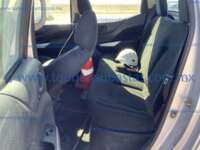Nissan NP300 Doble Cabina 2016 4p SE L4/2.5 Man A/A Paq. Seg.     DB481278-9A3F-44D6-AAD2-3A9814D9CDCB