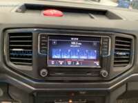 Volkswagen Amarok 2019 4p Trendline L4/2.0/TDI Man 4x4 2019 Volkswagen Amarok Ingreso Interiores 6