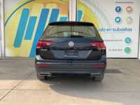 Volkswagen Tiguan 2019 5p Trendline Plus 1.4 L4/1.4/T Aut 2019 Volkswagen Tiguan Venta Exteriores 6