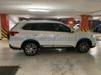 Mitsubishi Outlander 2017 5p Limited L4/2.4 Aut   20230731_200448841_iOS