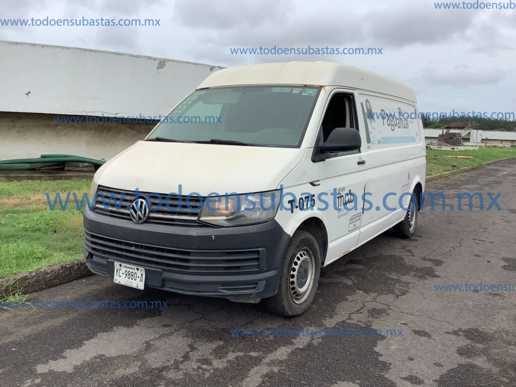 Volkswagen Transporter Carga 2016 5p Cargo L4/2.0/TDI Man  2016 Volkswagen Transporter Carga Ingreso Exteriores 0