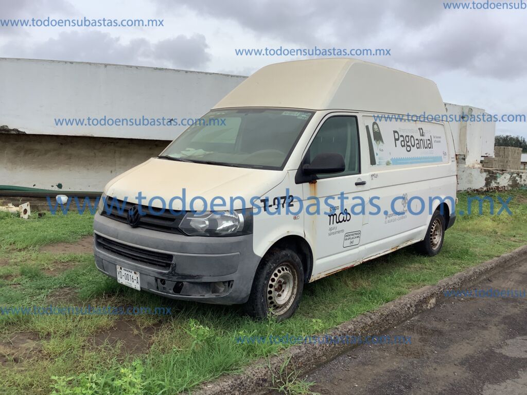 Volkswagen Transporter Carga 2015 5p Cargo L4/2.0/TDI Man A/A T/Alto 2015 Volkswagen Transporter Carga Ingreso Exteriores 0