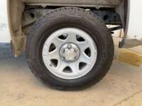 Chevrolet Silverado 1500 2015 2p Cabina Regular V6/4.3 Aut A/A CD  2015 Chevrolet Silverado 1500 Venta Llantas 4