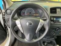 Nissan Versa 2017 4p Sense L4/1.6 Man 2017 Nissan Versa Venta Interiores 1