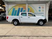 Nissan NP300 Doble Cabina 2019 4p SE L4/2.5 Man A/A Paq. Seg. 2019 Nissan NP300 Doble Cabina Venta Exteriores 4
