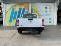 Nissan NP300 Doble Cabina 2019 4p SE L4/2.5 Man A/A Paq. Seg. 2019 Nissan NP300 Doble Cabina Venta Exteriores 6