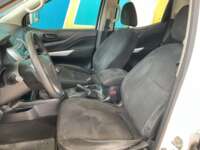Nissan NP300 Doble Cabina 2019 4p SE L4/2.5 Man A/A Paq. Seg. 2019 Nissan NP300 Doble Cabina Venta Interiores 14