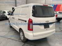Chevrolet Tornado 2023 5p Van LS L4/1.5 Man  2023 Chevrolet Tornado Ingreso Exteriores 6