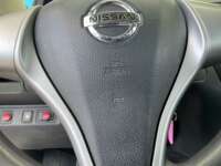 Nissan NP300 Frontier 2018 4p Diesel L4/2.5/T 4X4 Man 2018 Nissan NP300 Frontier Venta Interiores 11