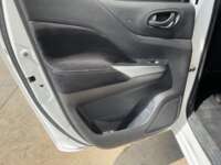 Nissan NP300 Frontier 2018 4p Diesel L4/2.5/T 4X4 Man 2018 Nissan NP300 Frontier Venta Interiores 16