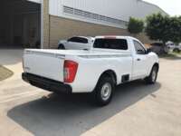 Nissan NP300 Frontier 2020 4p LE L4/2.5 Man 2020 Nissan NP300 Frontier Venta Exteriores 5