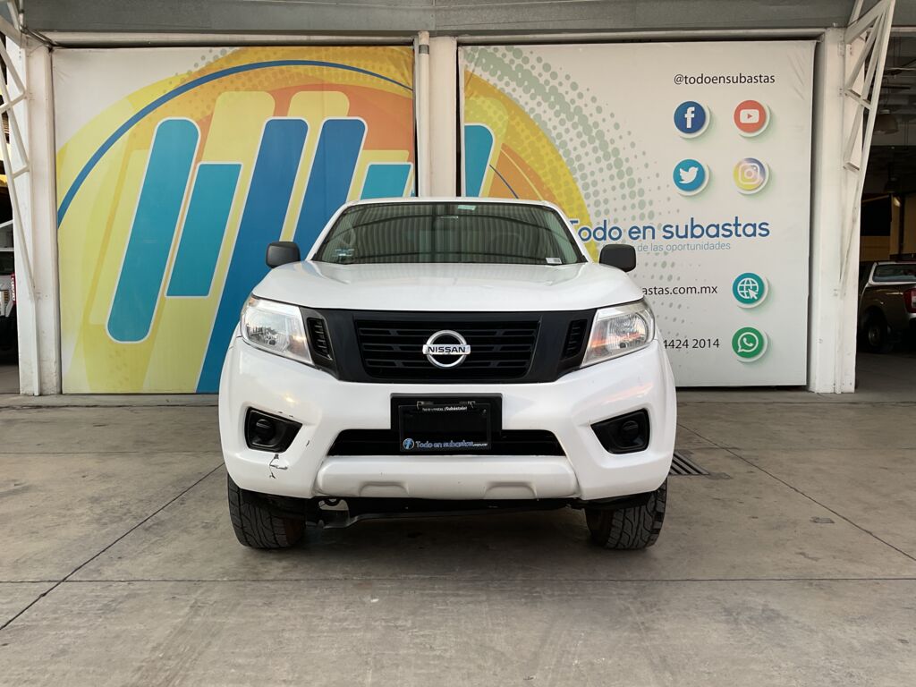 Nissan NP300 Frontier 2020 4p Diesel L4/2.5/T 4X4 Man Paq. Seg. 2020 Nissan NP300 Frontier Venta Exteriores 2