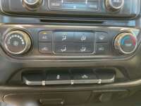 Chevrolet Silverado 1500 2015 2p Cabina Regular V6/4.3 Aut A/A CD  2015 Chevrolet Silverado 1500 Venta Interiores 8